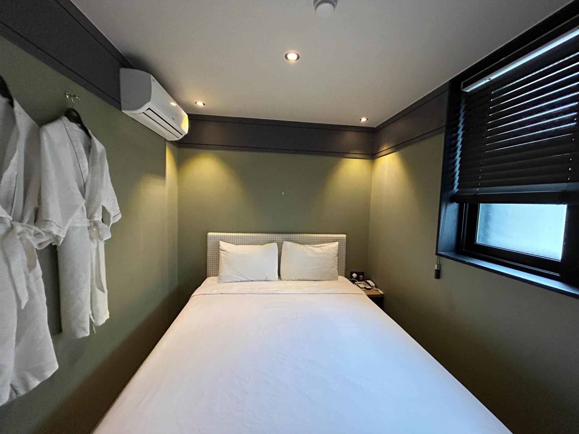 Deluxe Motel Geoje Ngoại thất bức ảnh