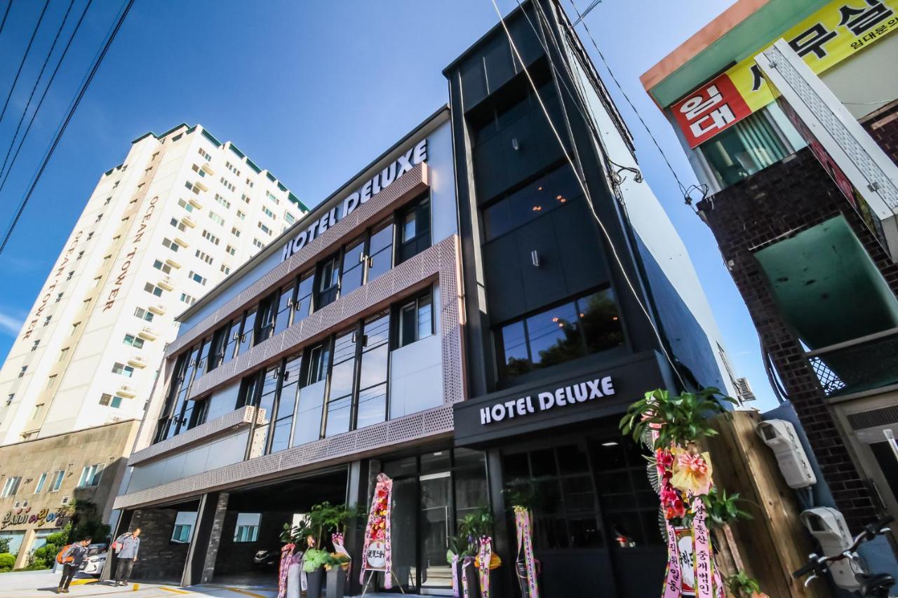 Deluxe Motel Geoje Ngoại thất bức ảnh