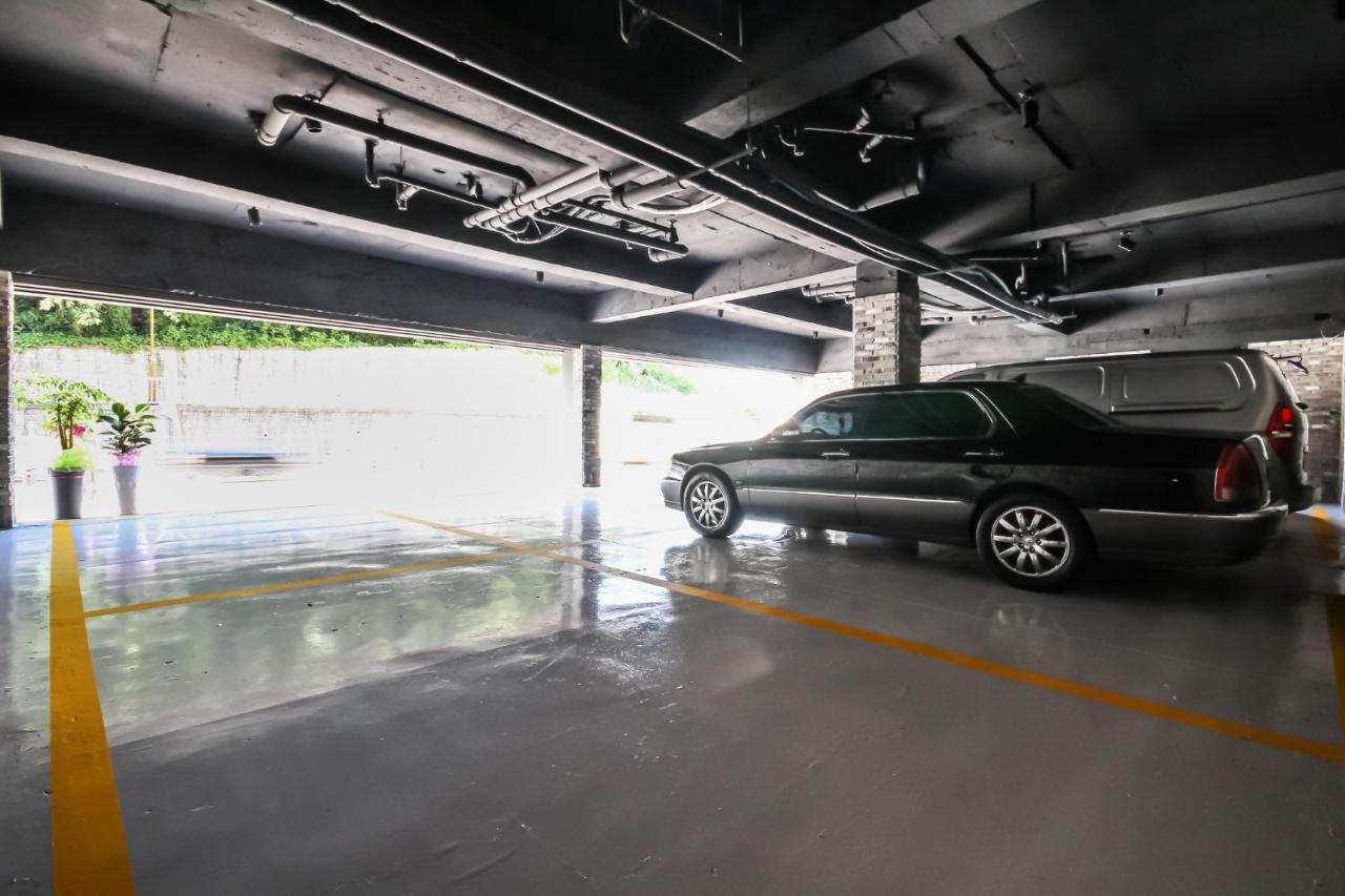 Deluxe Motel Geoje Ngoại thất bức ảnh