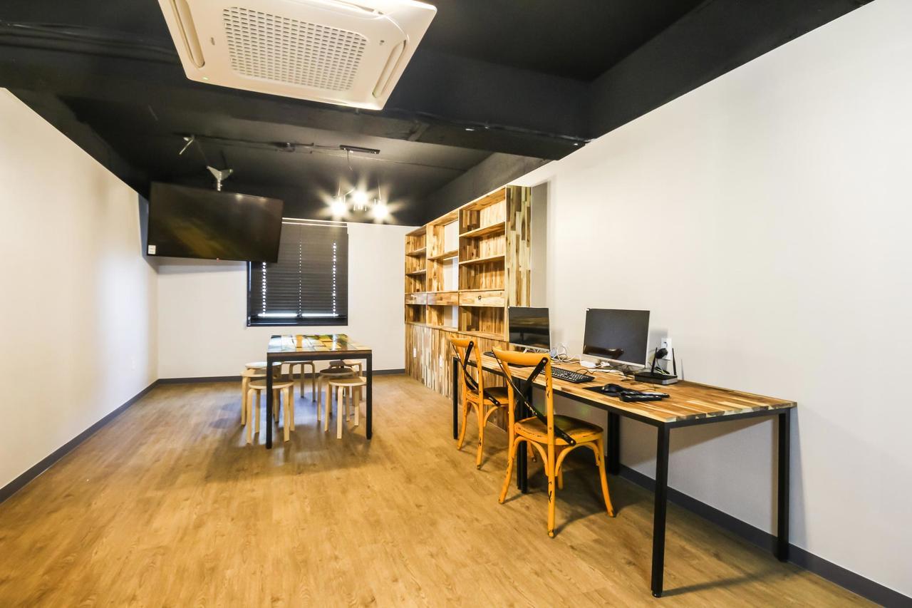 Deluxe Motel Geoje Ngoại thất bức ảnh